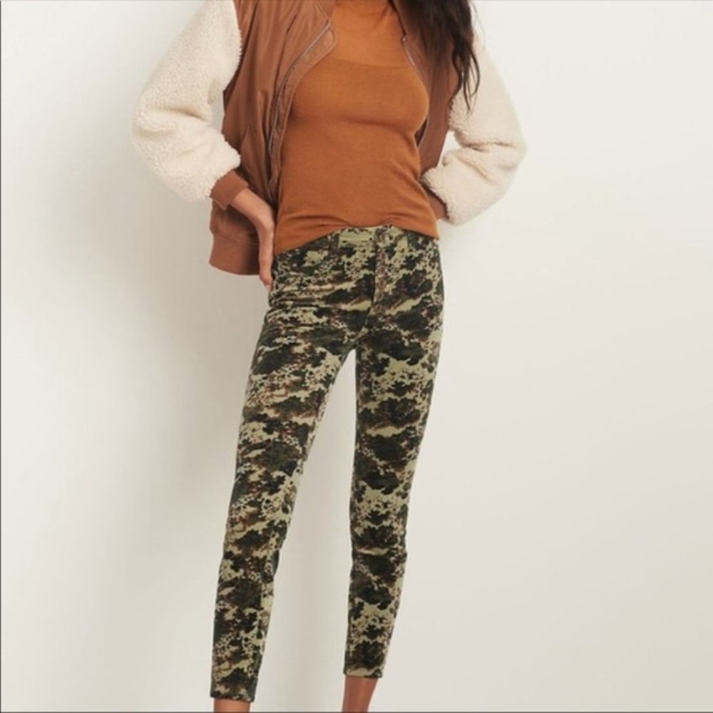Anthro | Pilcro & the Letterpress High Rise Skinny Camo Cords (Size 27)
